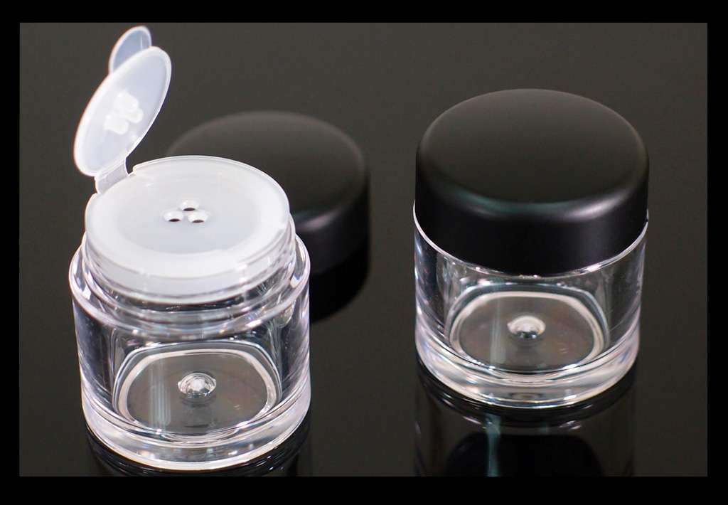 LOOSE POWDER
